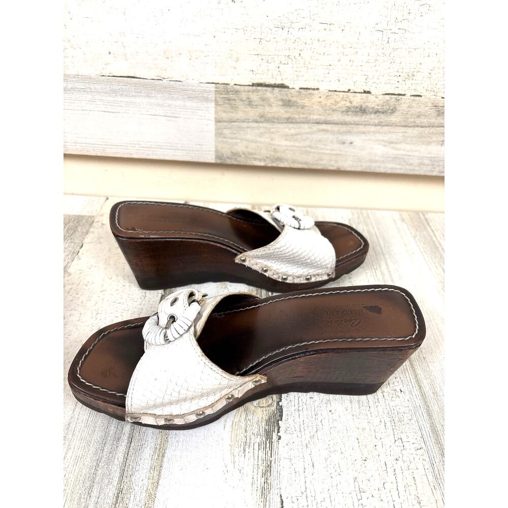 Donald J Pliner Womens 8 White Snakeskin Wedge Sandals Vintage Luxe Slip On